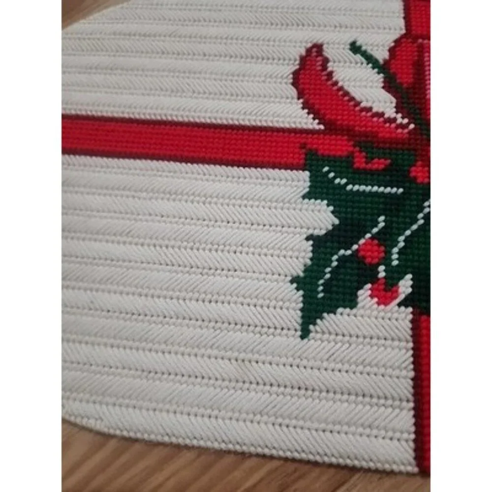 Vintage Christmas Handmade Holly Berry Bow Placemats Set of 2‎ Red Green White